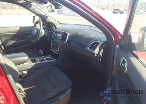 2015 Jeep Grand Cherokee Laredo z USA, uszkodzony, nr VIN 1C4RJFAG9FC687957